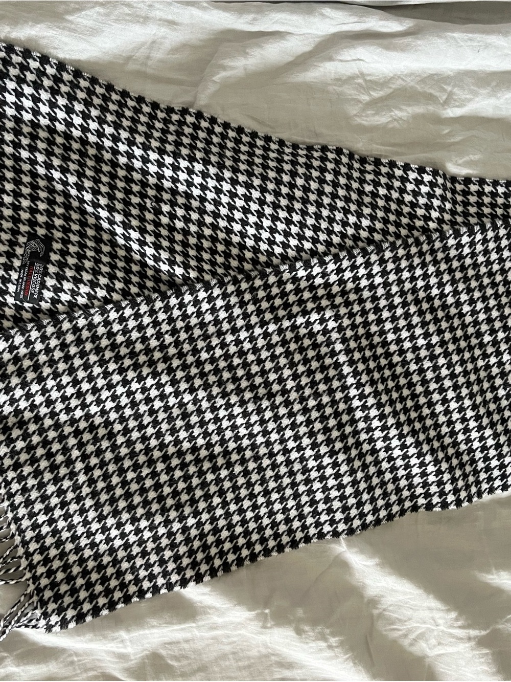 Cashmere Blend Black and White Houndstooth Scarf